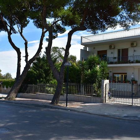 Bed and Breakfast Golden Bay Trani Exteriér fotografie
