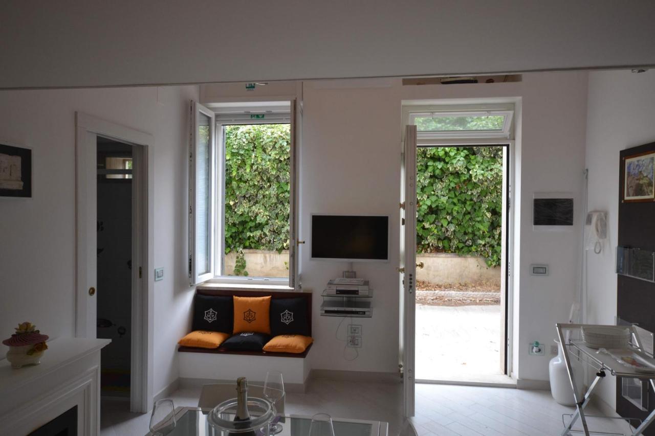 Bed and Breakfast Golden Bay Trani Exteriér fotografie