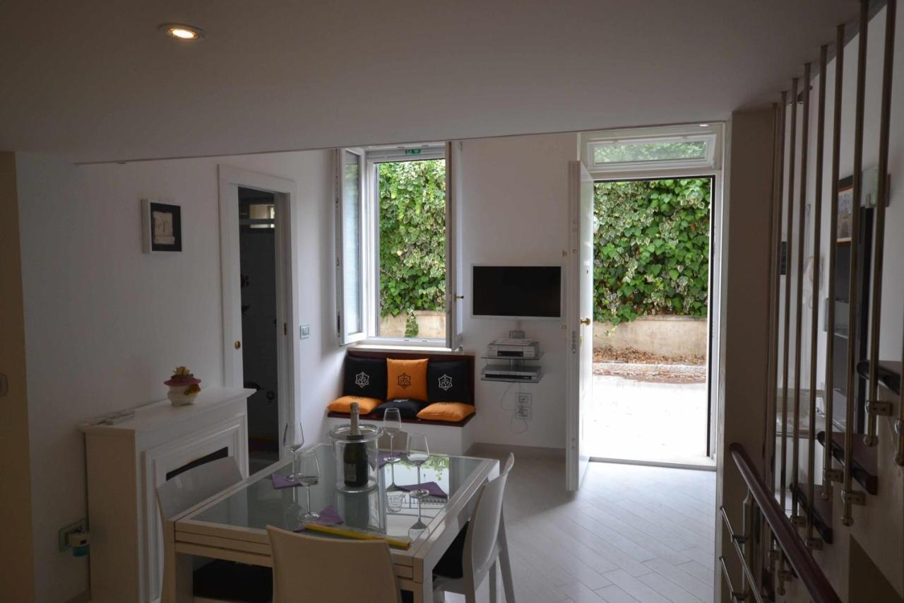 Bed and Breakfast Golden Bay Trani Exteriér fotografie