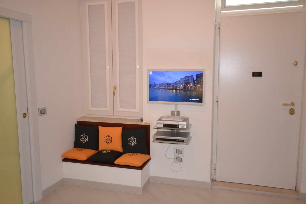 Bed and Breakfast Golden Bay Trani Exteriér fotografie